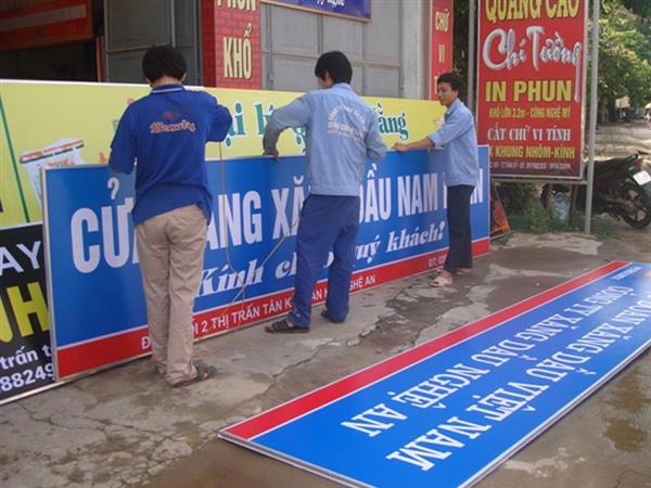 Thiết kế và thi công biển quảng cáo giá rẻ