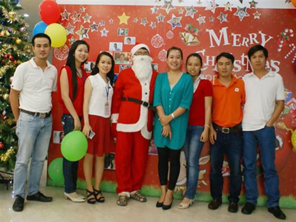 Album ảnh thi công backdrop mừng lễ giáng sinh của Quảng cáo Tùng Dương