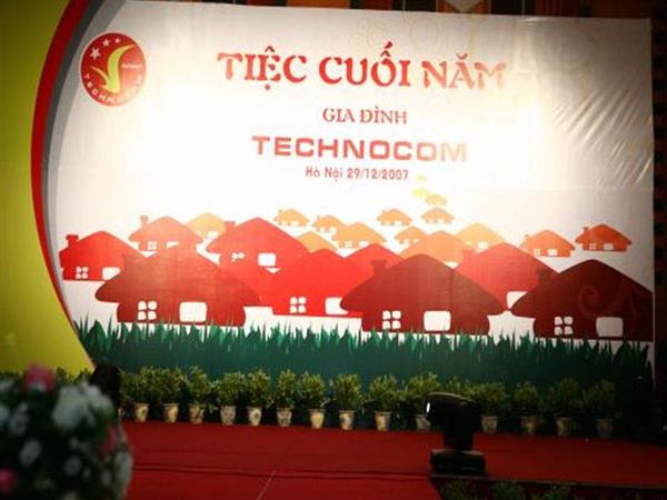 Album ảnh thi công backdrop tổng kết lễ tất niên cuối năm của Quảng Cáo Tùng Dương