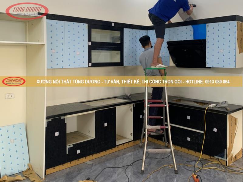 Mẫu tủ bếp Inox cánh Acrylic NTTD-018-3